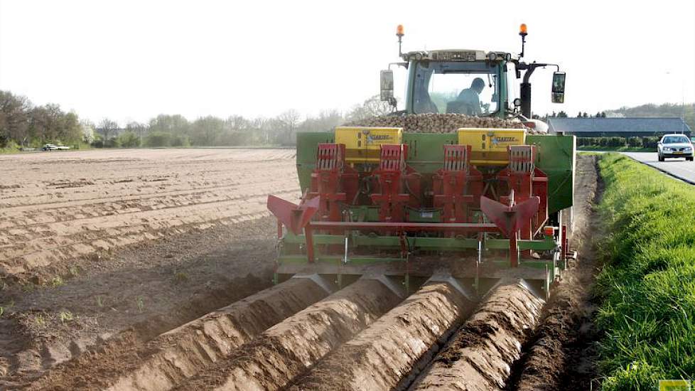 Behalve de 9 hectare in Malden, teelt akkerbouwbedrijf Wall elders nog zo'n 200 hectare aardappelen. Alle percelen liggen rond Nijmegen.