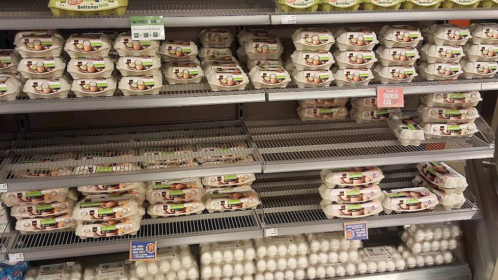 Ook bij de Supercoop in ’s-Heerenberg waren de schappen voor vrije uitloop eieren bijna leeg.