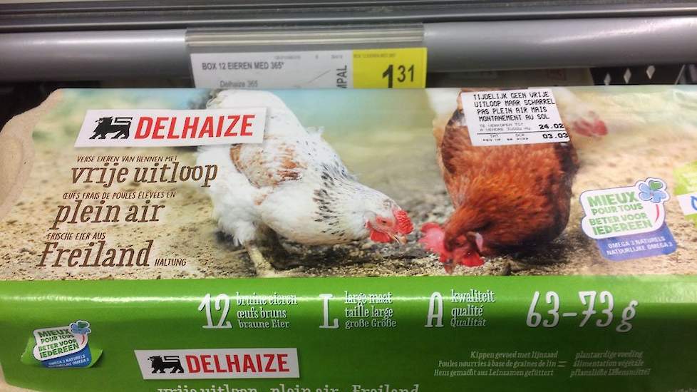 „Het kan wel: Belgische @DelhaizeBelgium verkoopt en betaalt  #vrijeuitloop ei met sticker. NL supermarkten? is dit #mvo?", vraagt de NVP zich af op Twitter.