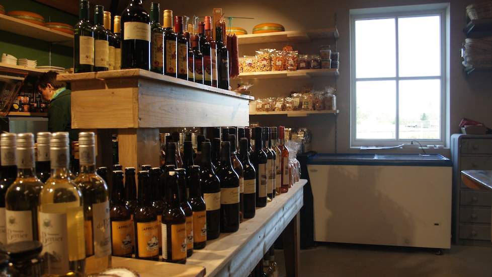 Naast verse producten zijn er ook andere streekproducten te koop in de winkel in Ulft. Er zijn onder meer wijnen en ciders verkrijgbaar.