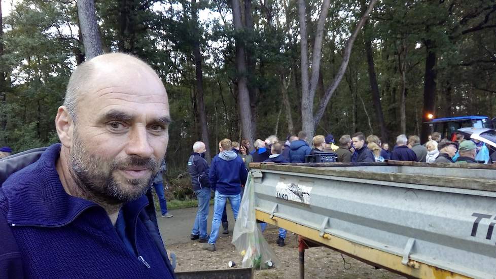 Raadslid Tom van Beek tijdens het protest in Winterswijk.