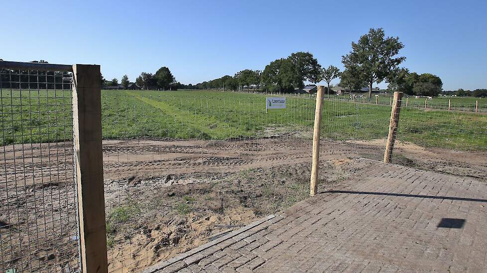 Zijn hennen beschikken straks over 8 hectare uitloop.