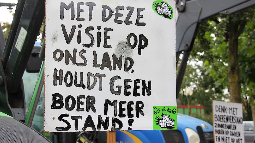 Eén van de vele protestborden in de Achterhoekse gemeente Oude IJsselstreek.