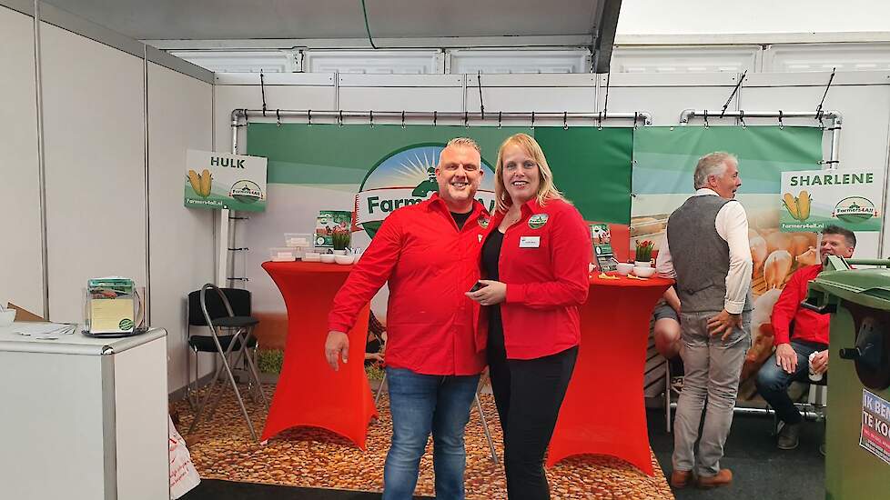 Ook collectief Farmers4All staat op de intensieve veehouderijbeurs. Al zo'n 3000 boeren zijn lid van het collectief maar dit zijn voornamelijk melkveehouders. Vandaar dat ze op de beurs staan om ook boeren uit andere sectoren te spreken.