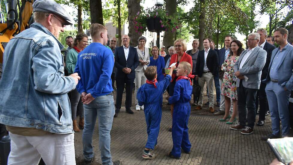 Sam Lepoutre vraagt de burgemeester om  toekomst en om zekerheid.